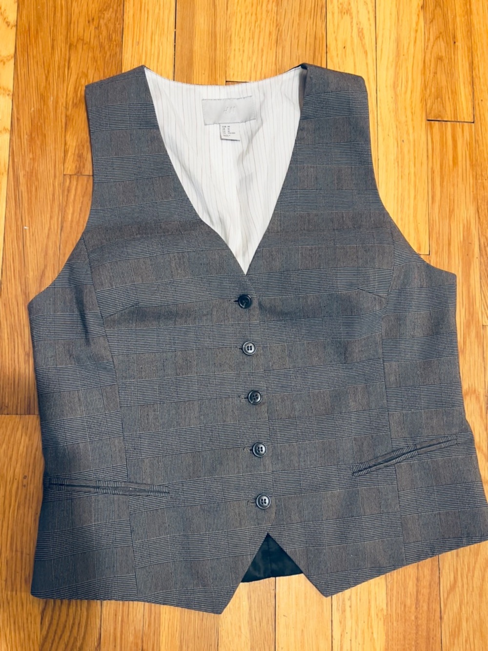 New H&M Awesome Gray tailored Vest!  Never worn - size 14